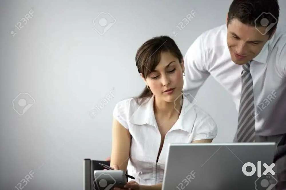 FEMALE  PERSONAL SECRETARY