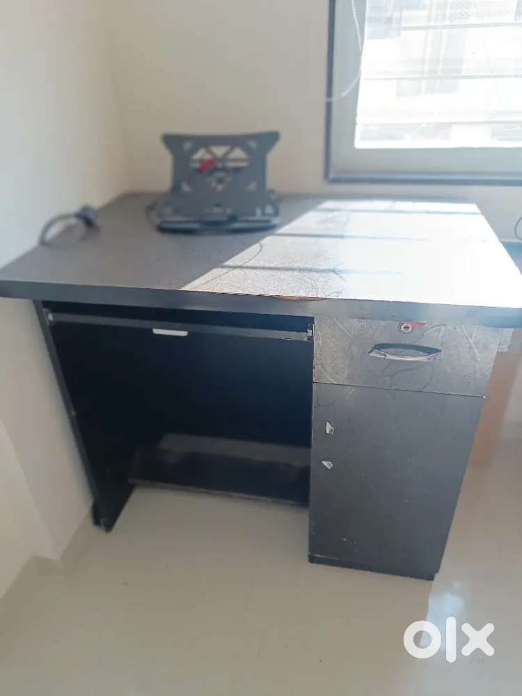 Computer Table_Working desk for Sale