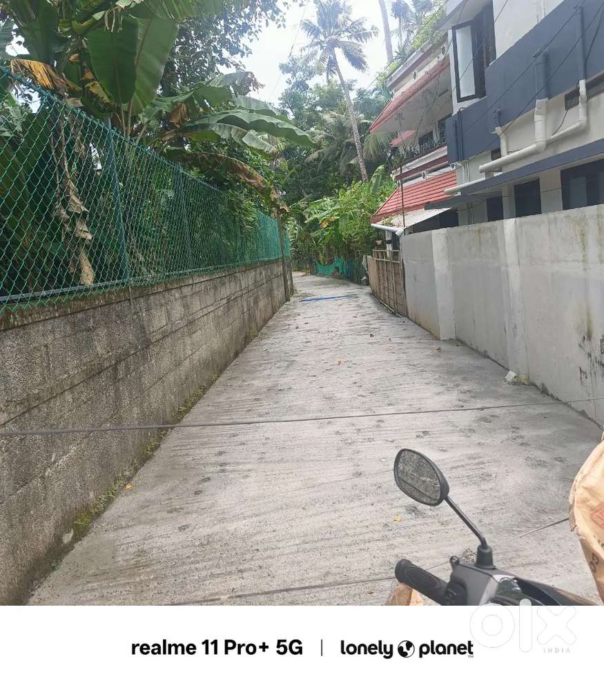 6 cents Land for sale at Bodhi Lane Ambalamukku for Sale