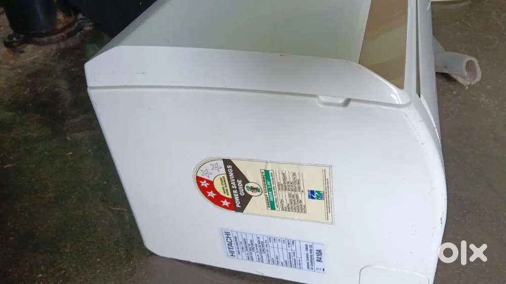 Urgent sell hitachi 3 star ac