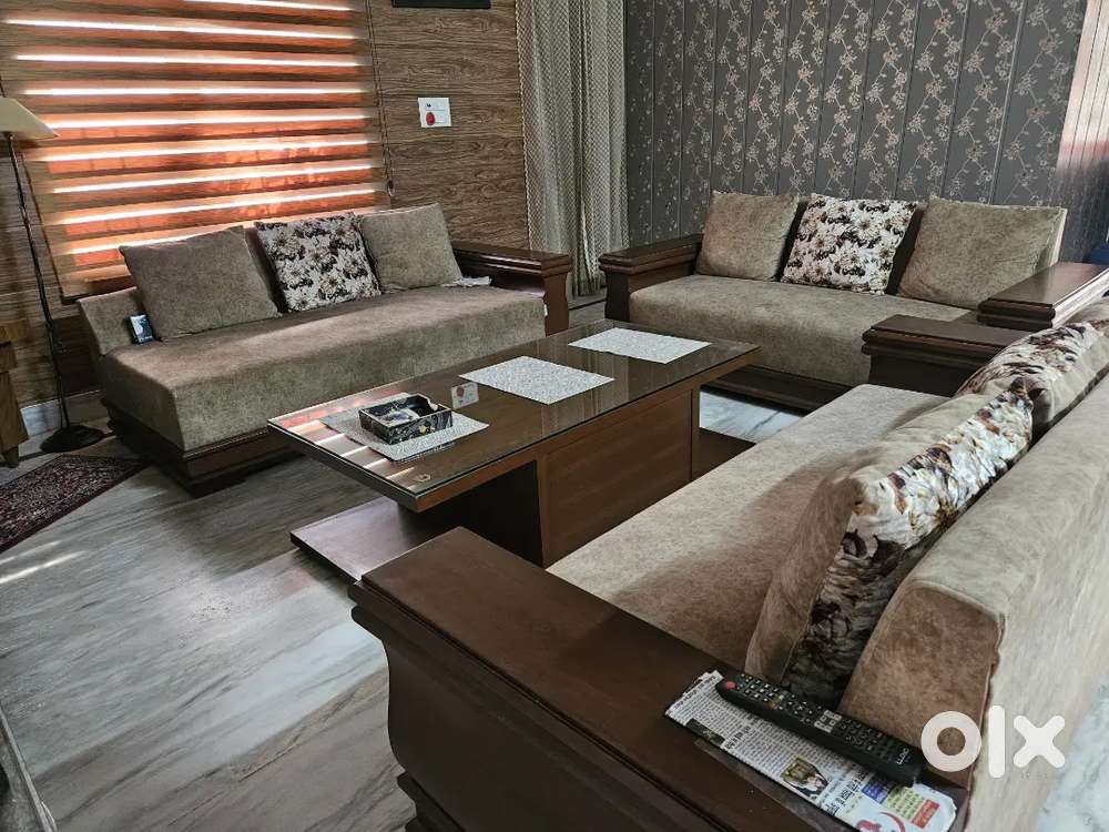 10 seater soffa set.Original TALI WOOD USED.