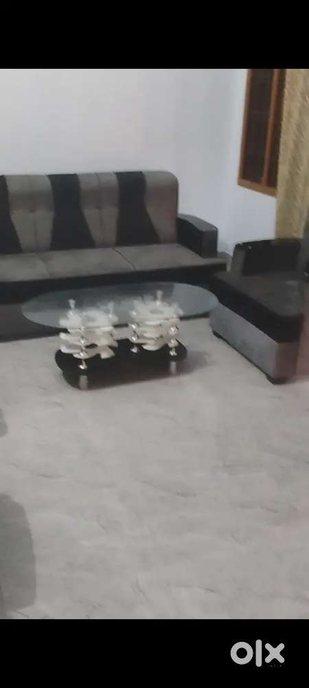 1 sapret room(sharing room with 1 girl)withsharingkitchenbathroomlobby