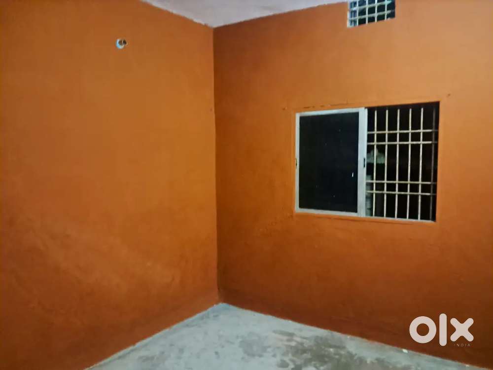 Room for rent in malipada