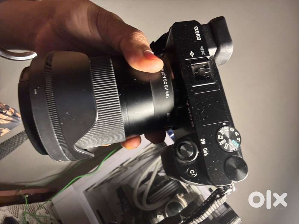 Sony a6100 camera full body and 16mm sigma 1.4 lens