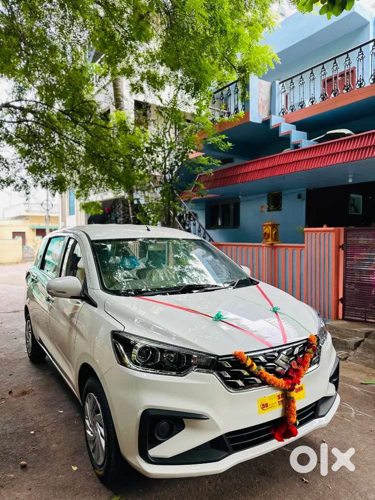 Car travels chirala