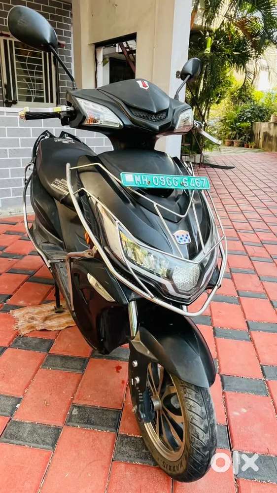 Okinawa praise electric scooter