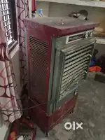 Good condition cooler abhi keval 2 sal ka hai ok hai 1 dam