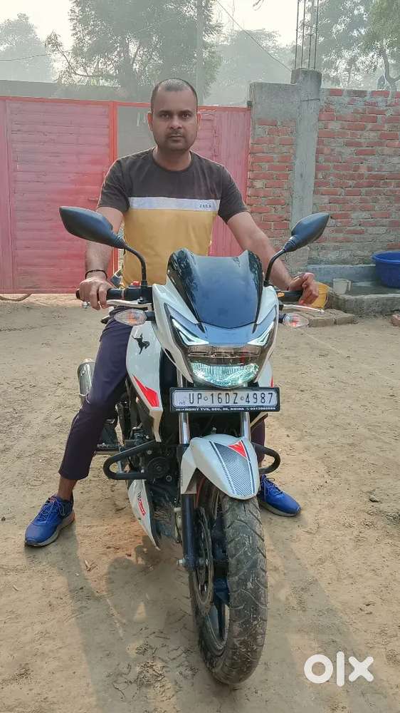 160 cc colour white