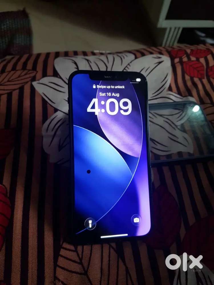 model:- iphone 12 5G 64gb all working and back glass crack face id on