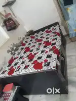 Queen size bed with mattress
