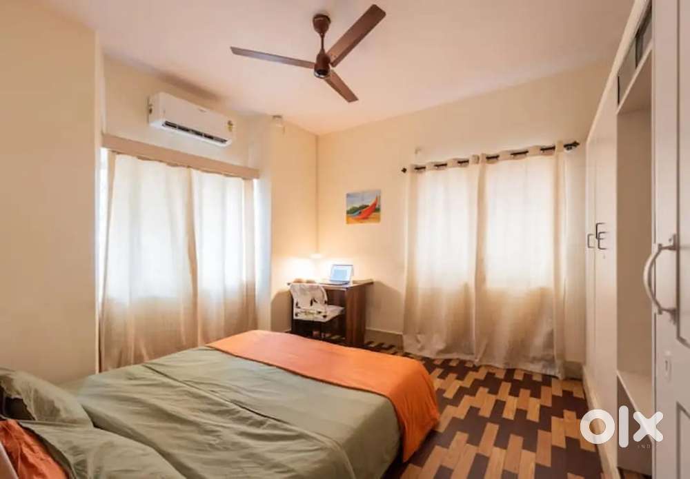 Sharing room for girls only