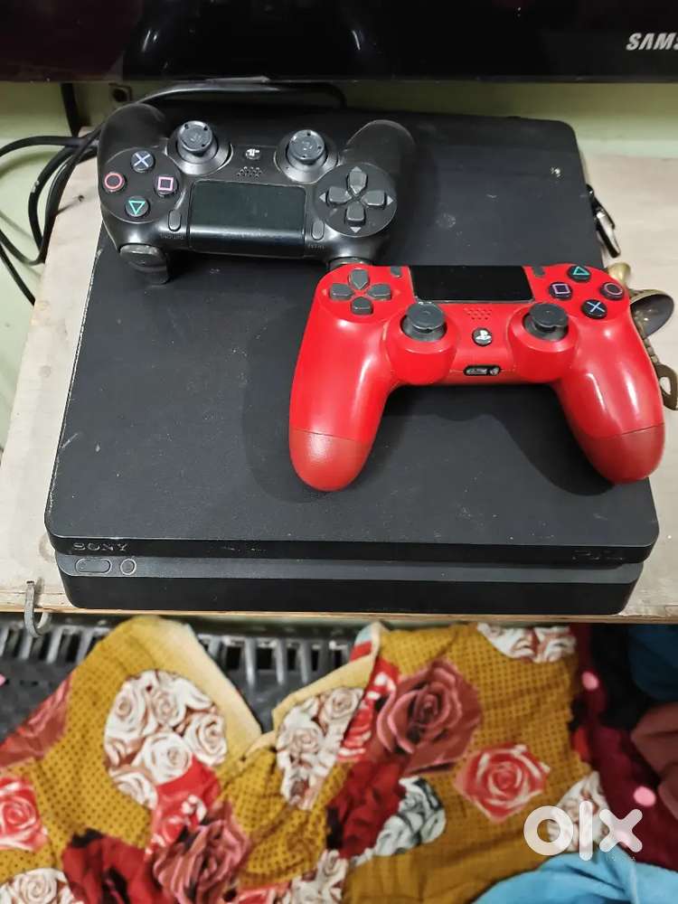 Ps4 slim  2 Remote control