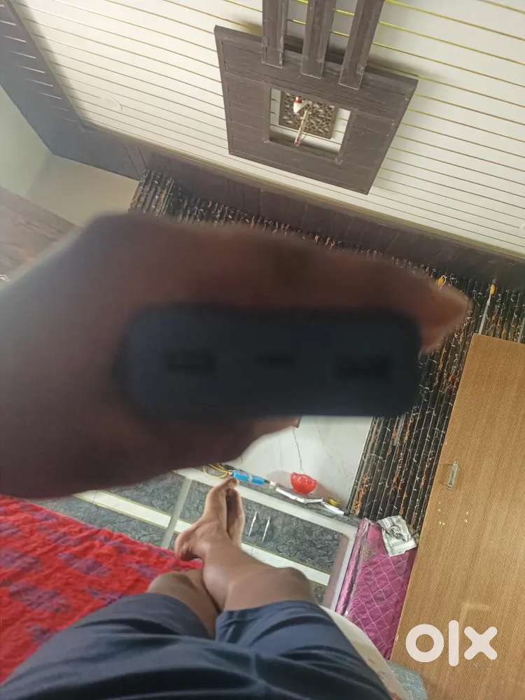 Mi power bank 20000mh 33w fast charging 1 month old i need many