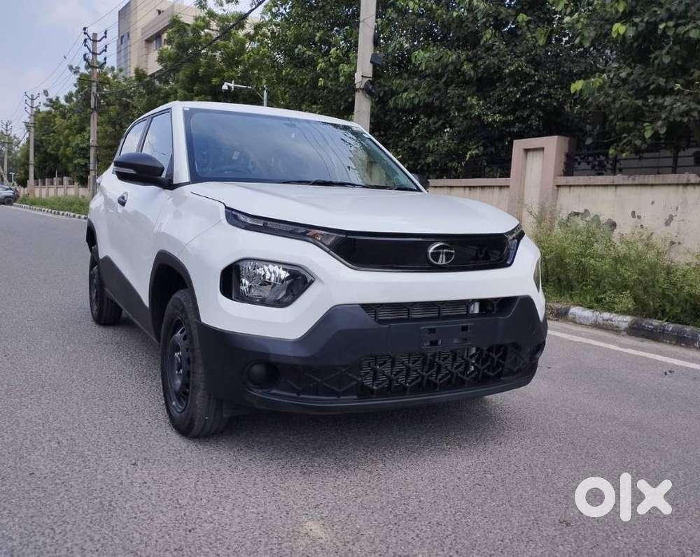 Tata Punch Pure, 2025