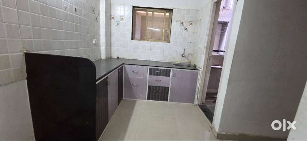 2 BHK SEMI FURINSHED FLAT FOR RENT IN VANDEMATRAM ROAD @18000