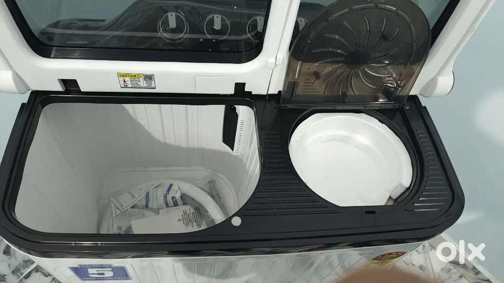Lloyed a HAVELLS brand 7.5kg washing machine