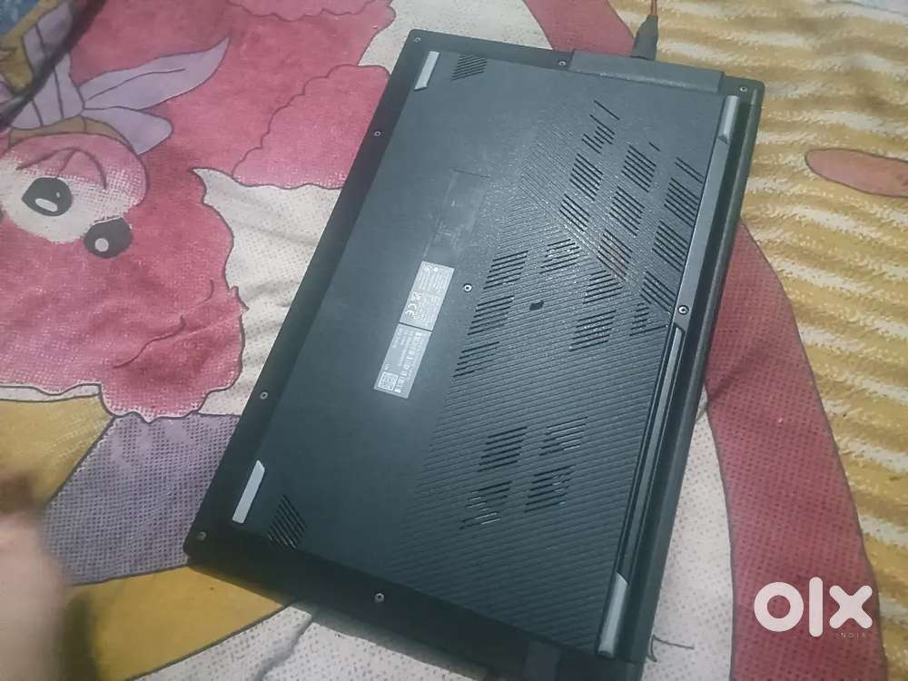 Top notch condition Asus Vivobook go 15 ryzen 3
