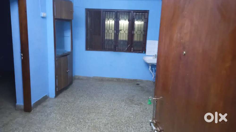 flatmate need-sharing (2 vacancy) - male