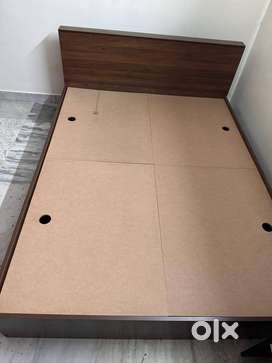 Wakefit Queen Bed +  6 Inch Sleepwell Mattress