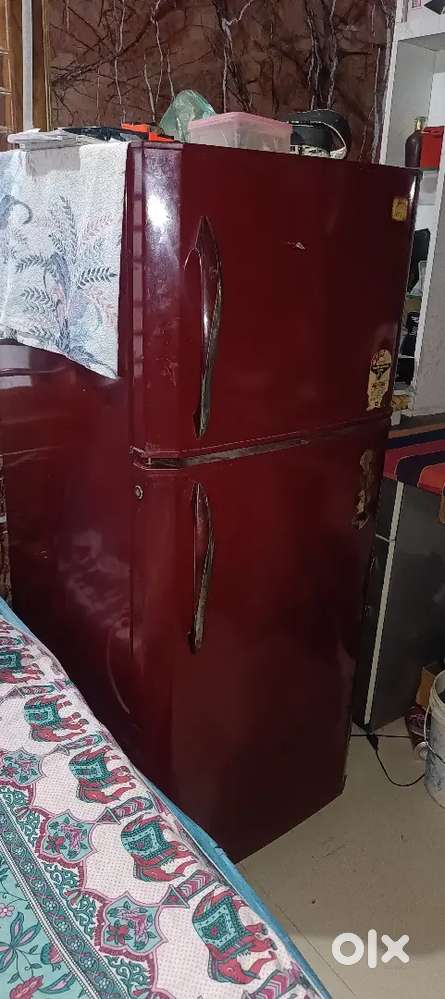Godrej eon 260 ltr good condition