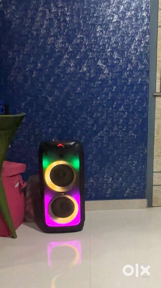 Boat partybox 160 watt with 6 hours battery backup