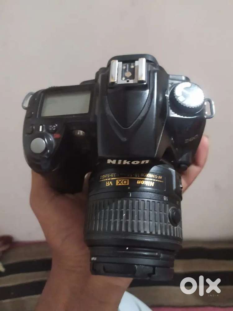 Nikon d 90 dslr camera