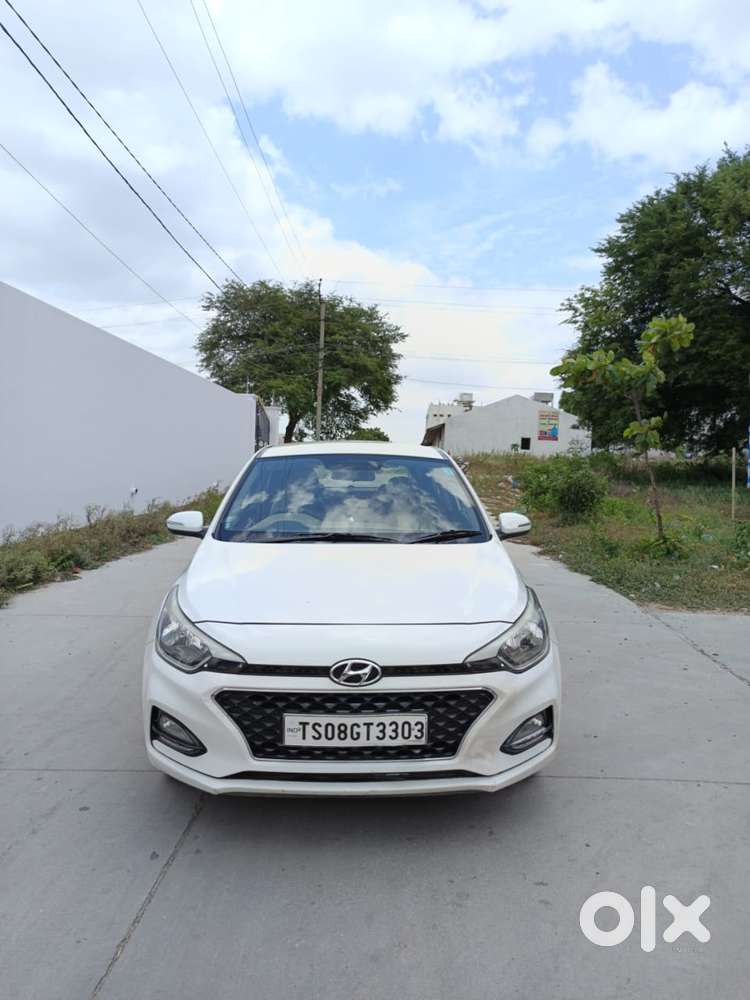 Hyundai i20 Sportz Plus, 2019, Petrol