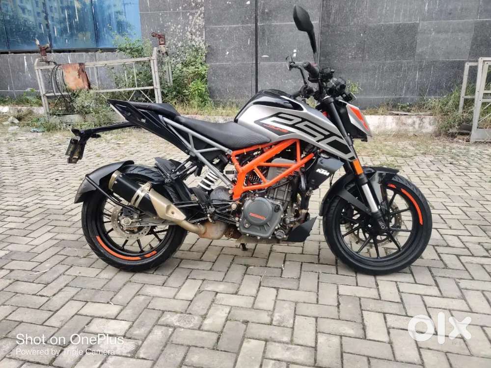 SELL MY BIKE KTM DUKE 250 MINT CONDITION