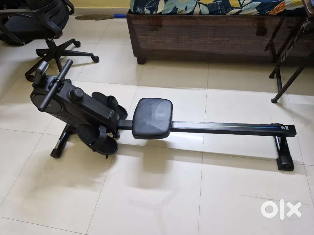 Cult Smart row aero glide magnetic rower(under warranty)