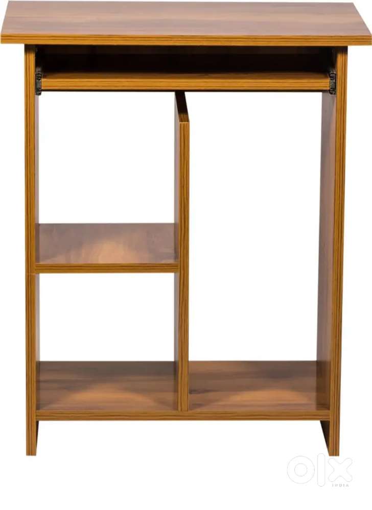 Computer table for sale
