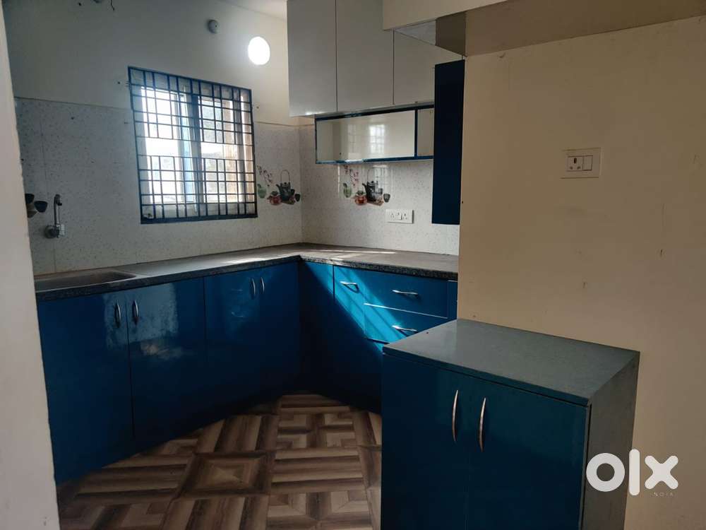 Single bedroom with spacious hall and bedroom
