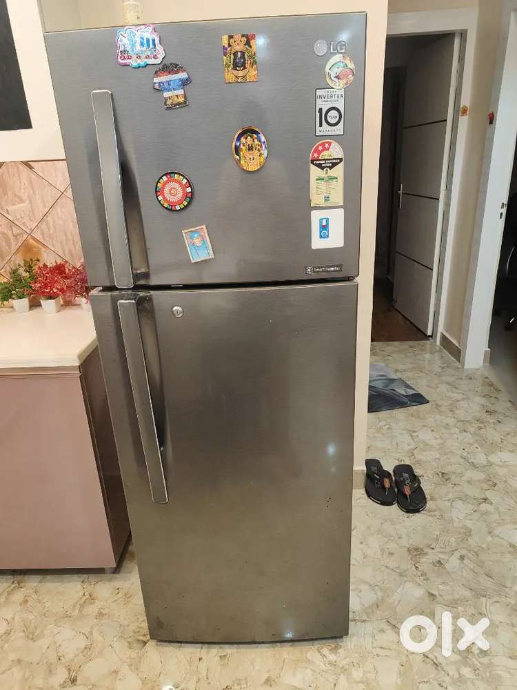 284 Litre Double Door LG Fridge under warranty