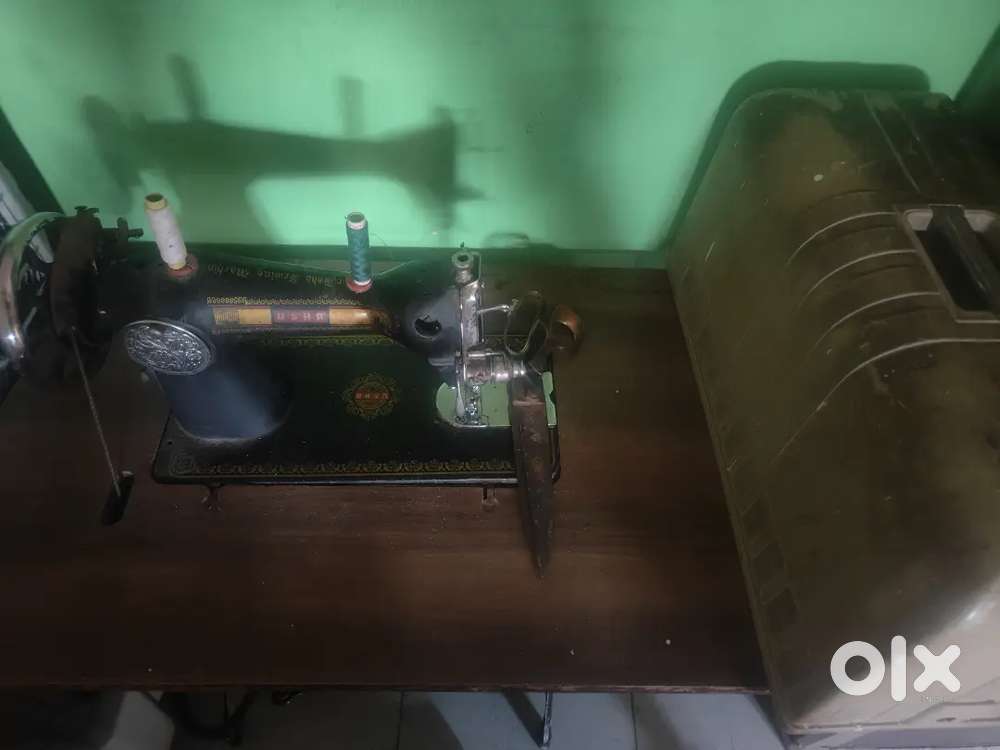 Used Sewing Machine in Good Condition