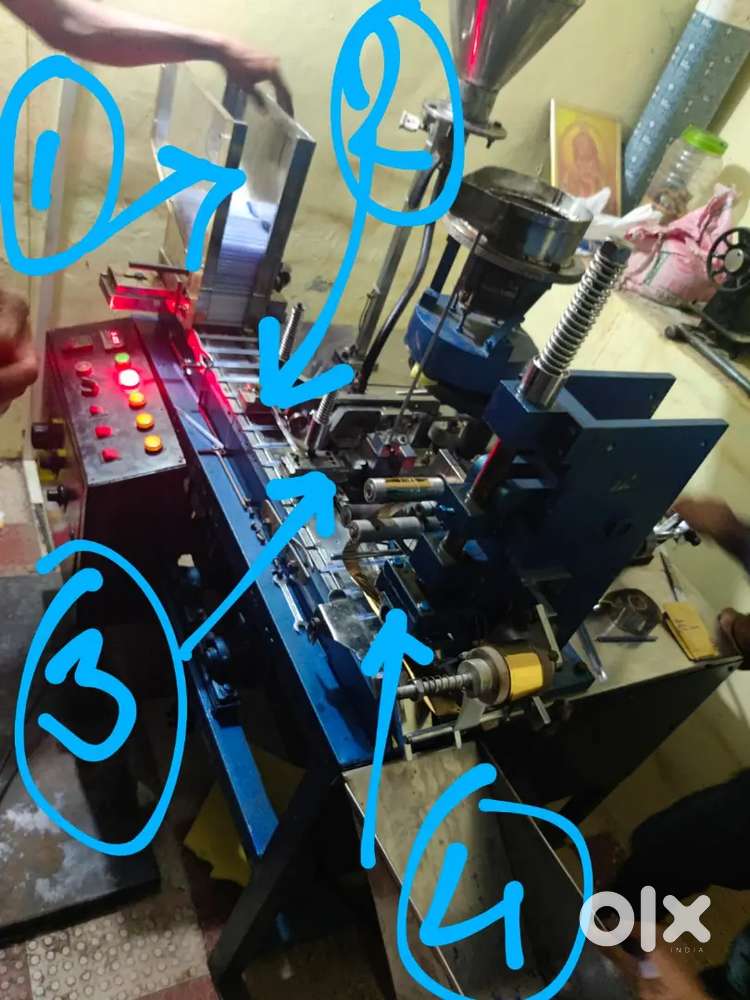 Use and throw ball pen assembly machine