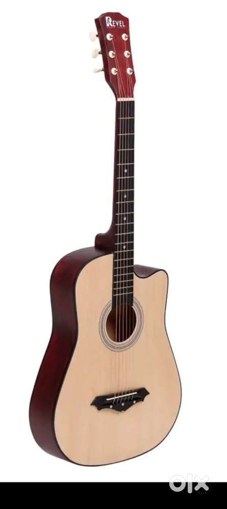 I am selling my 1year old guitar