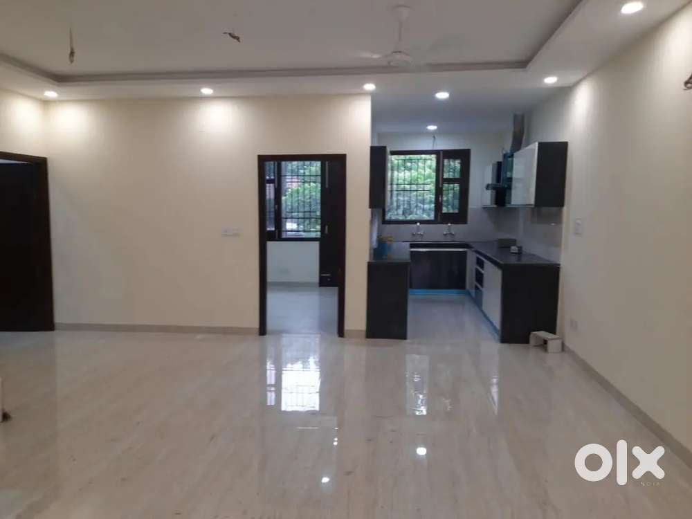Owner free 2bhk (ground floor) for rent in guru amardas avenue
