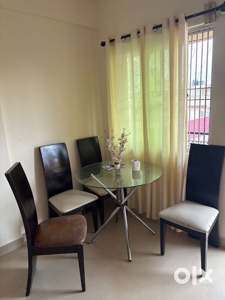 Dining table with 4 chairs