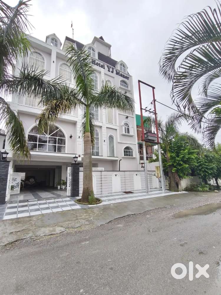 Manager/House keeping supervisor