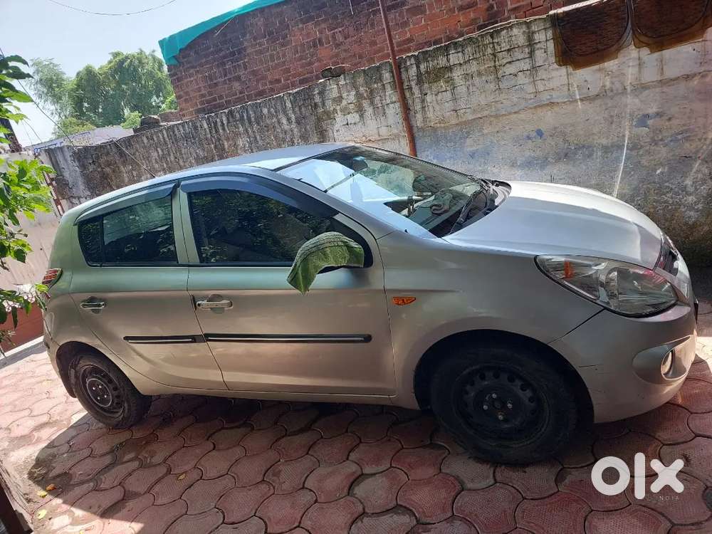 Hyundai i20 2012 Diesel 80000 Km Driven