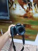 Canon EOS 200D (DSLR)