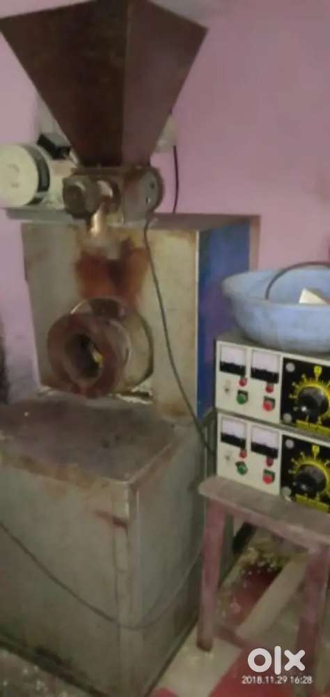 Peking machine and pufcorn plant