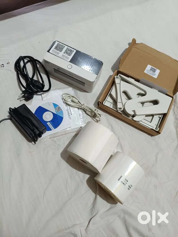 New Thermal label Printer with stand and 2 label roll