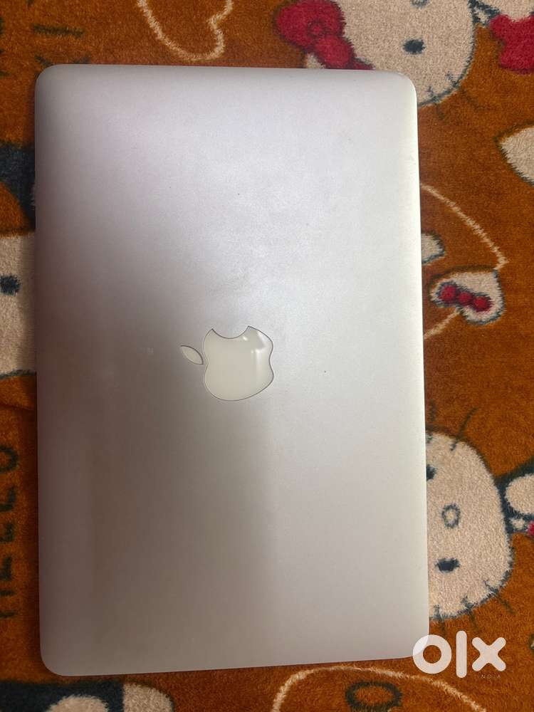 Macbook air 11’ good condition