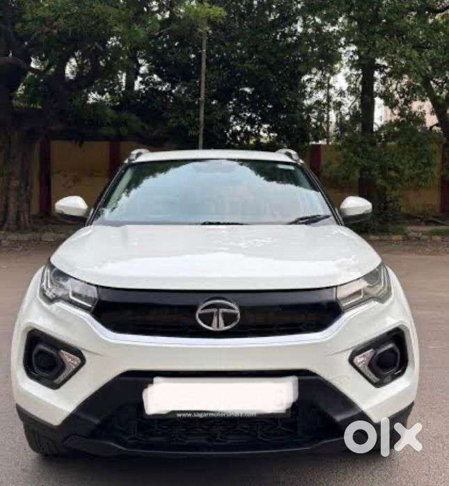 Tata Nexon 1.2 Revotron XM (S), 2022, Petrol