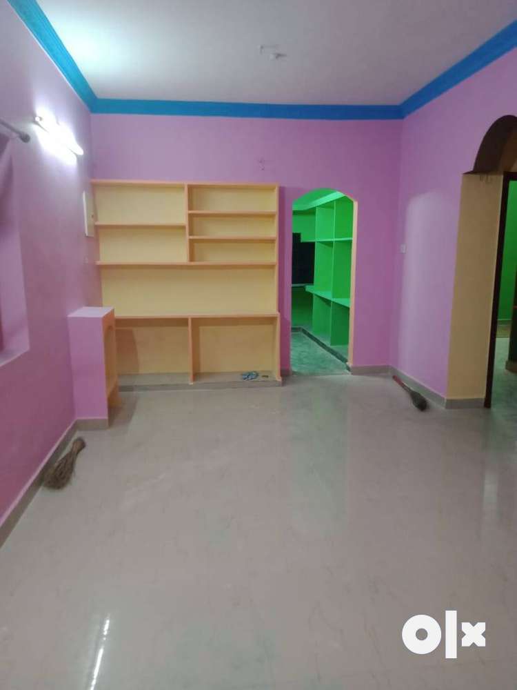 2 BHK flat for rent at Dabakottula Centre, Singh Nagar
