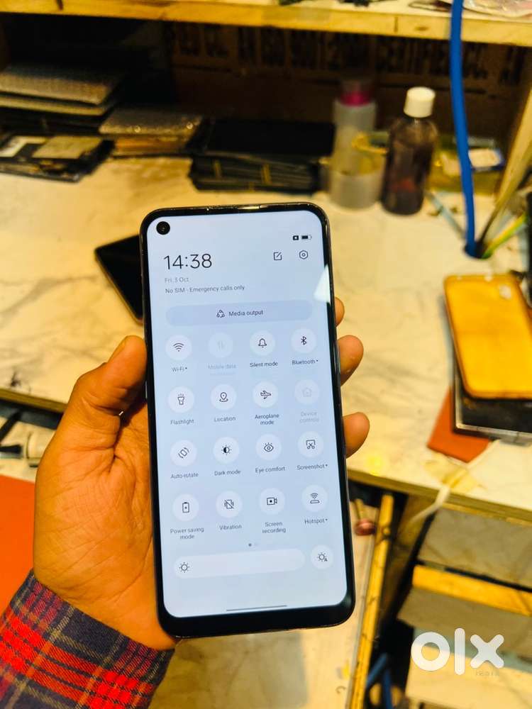 Oppo A53 hai koi kami nahi sab kuch original hai 4/64 mai hai