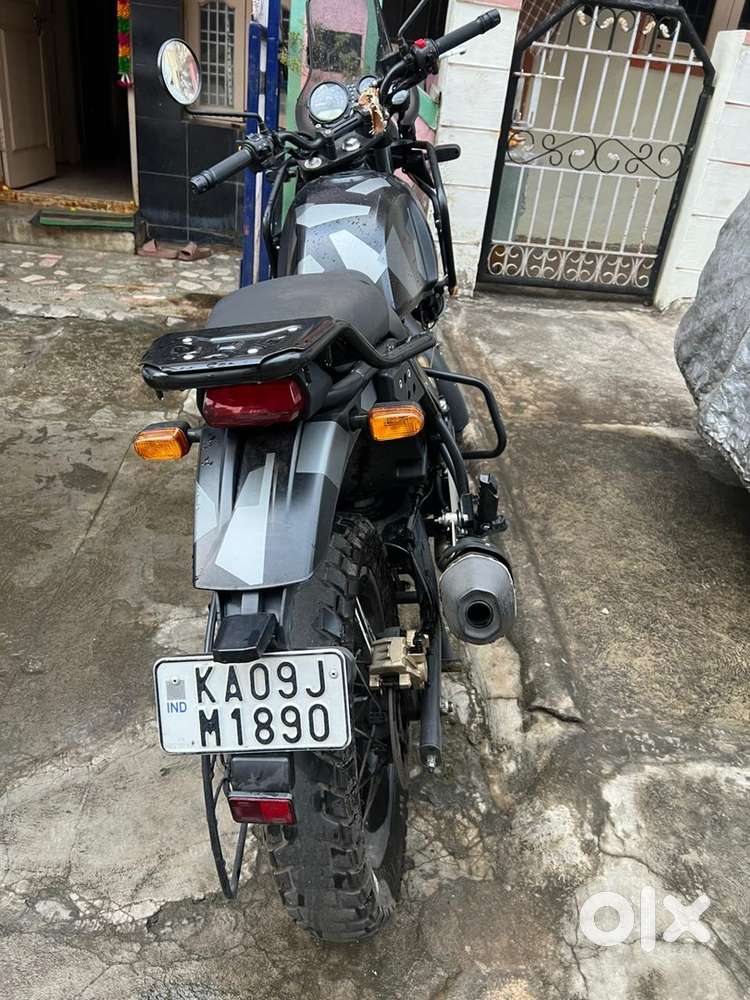 Showroom maintenance