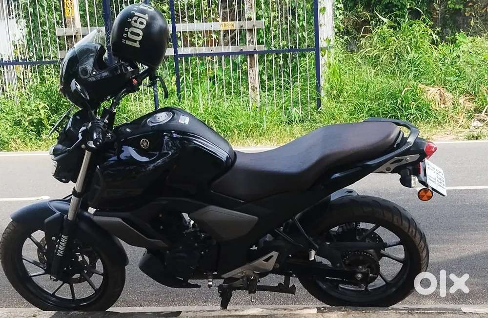 YEMAHA FZ V3