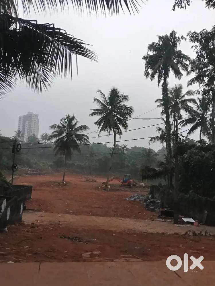 Phlot rent in jagathy