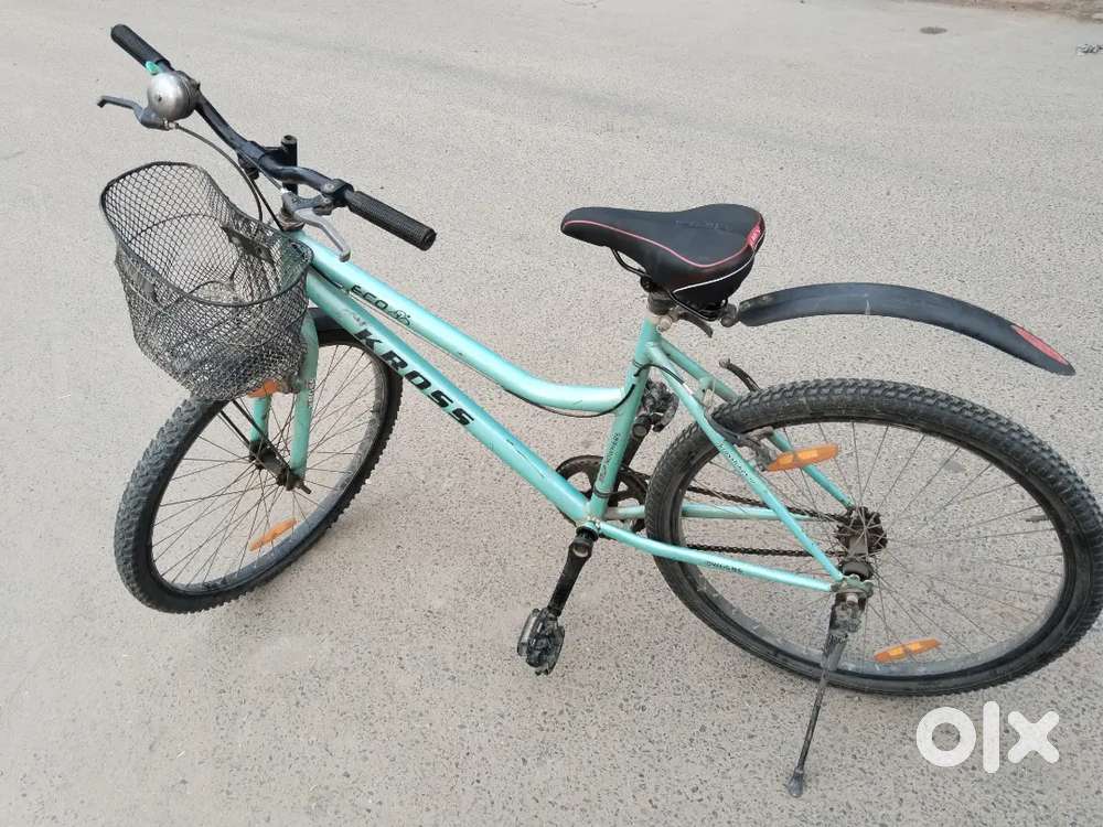 girl cycle good condition